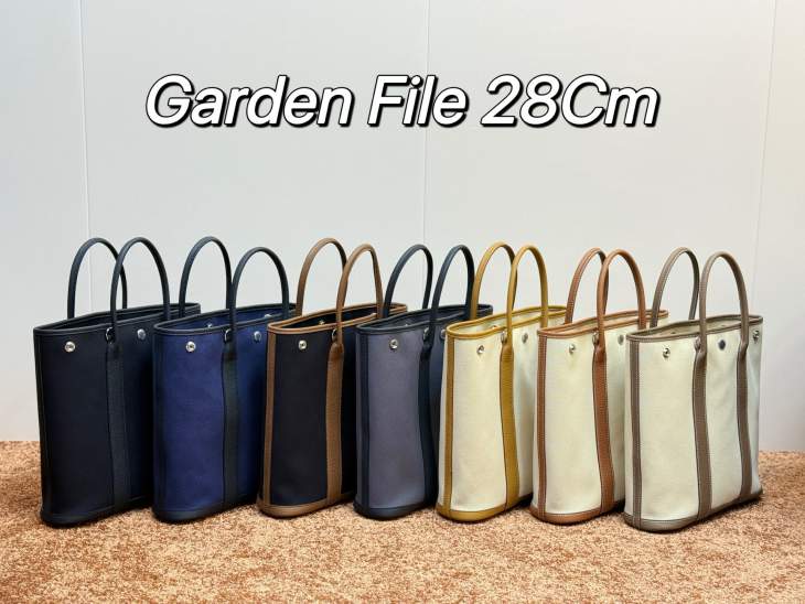 Picture of Celine Handbags _SKUfw225666870fw